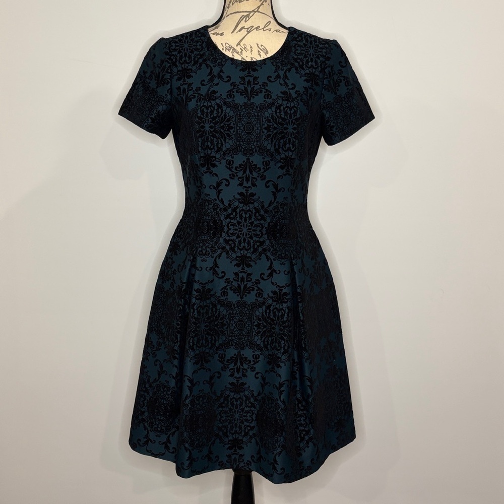 Vince Camuto fit and flare mini dress brocade raised velvet damask print lined 6 - Picture 2 of 12